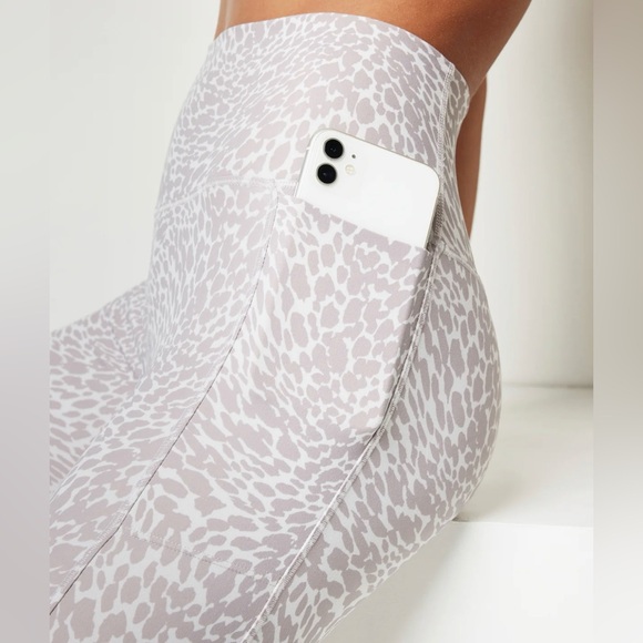 Vuori studio pocket leggings - Picture 3 of 4